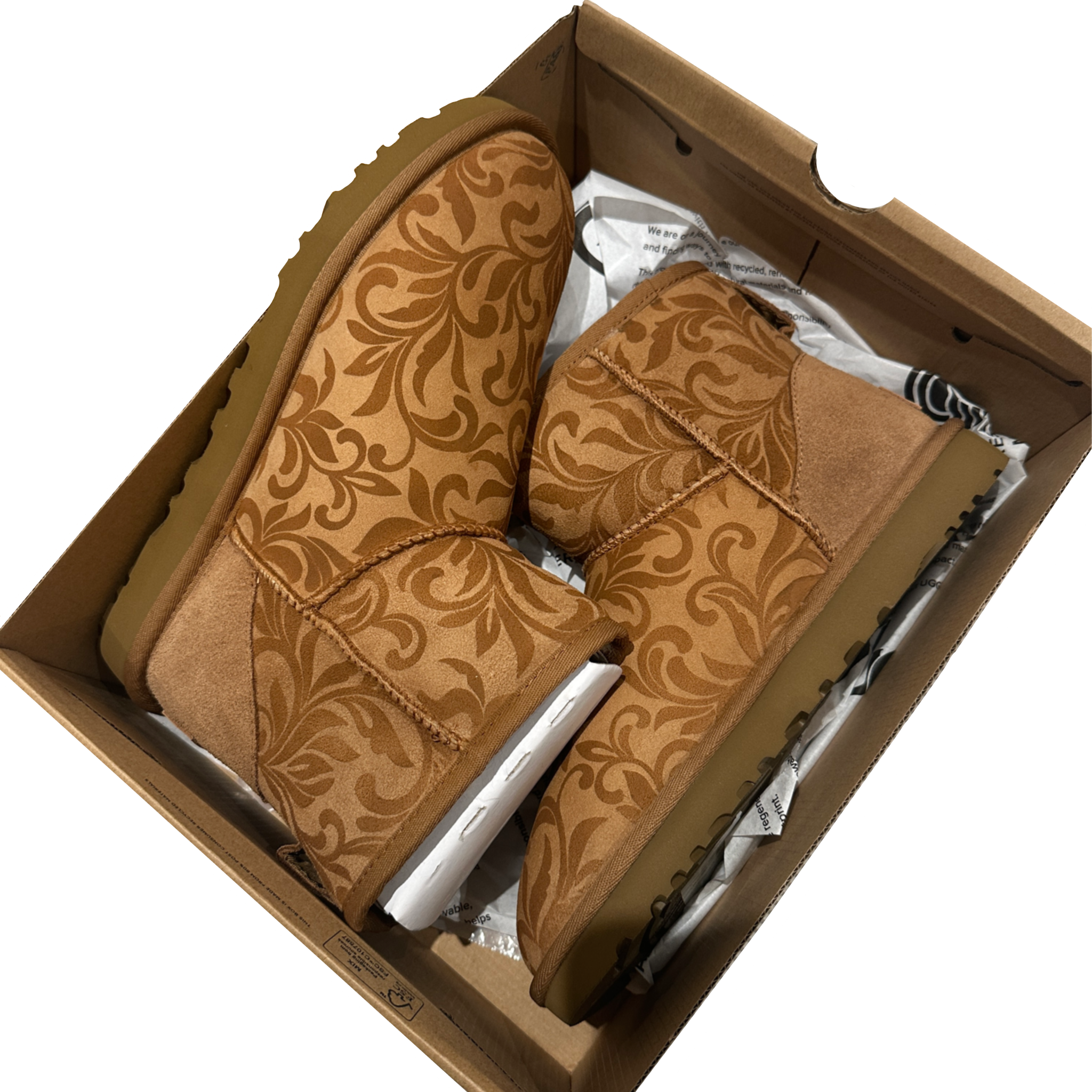 LATYA UGGs image 0